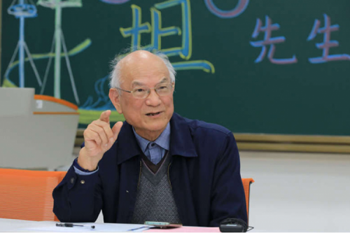 Academician Liu Yongtan, Role Model of the Times, Shares Ideals with First 'Yongtan Class' Students