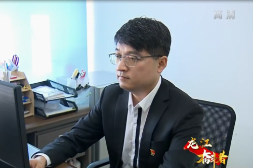 Heilongjiang TV News featured the breakthroughs in aerospace technology achieved by Hu Zhen’s research team under the tutelage of Prof. Huang Yudong of HIT School of Chemistry and Chemical Engineering